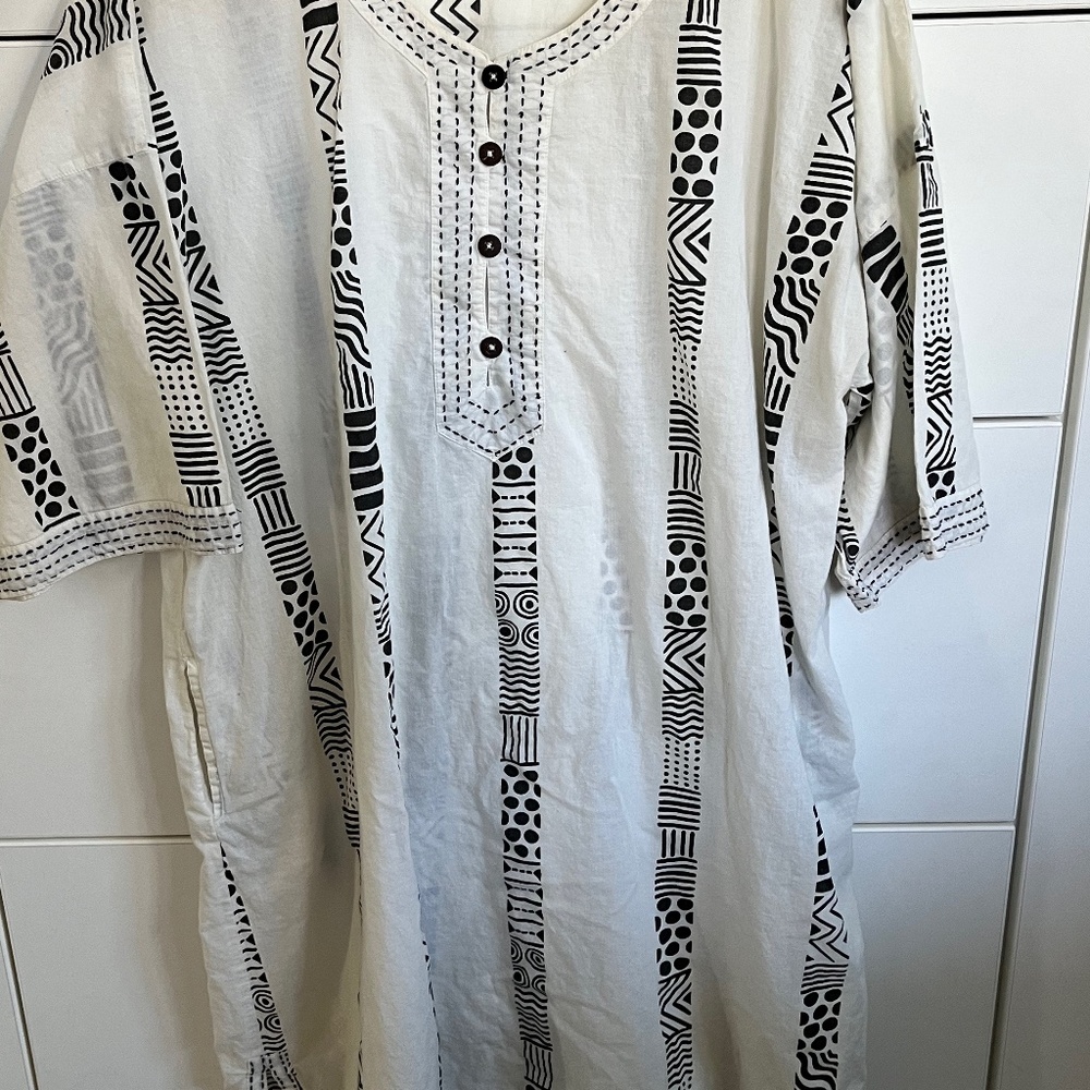 G. Sjoden (shop in NYC and catalog)  lightweigh shift/coverup XL white and black